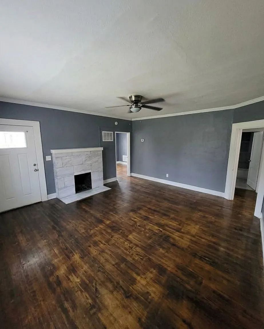 3 bed, 1030 sqft, $1,350 — Photo 2