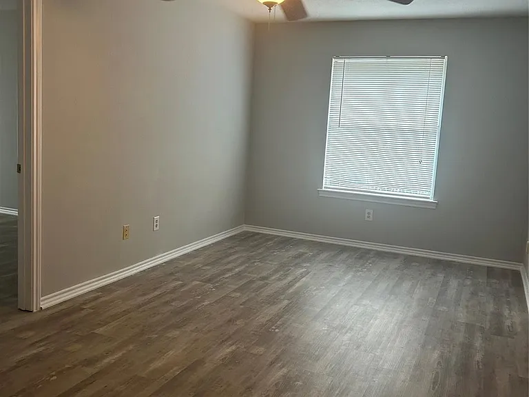 6013 Abilene Trl — Photo 13
