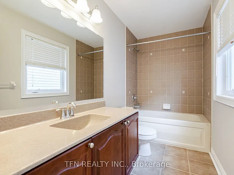 1648 Pennel Dr #UPPER — Photo 36