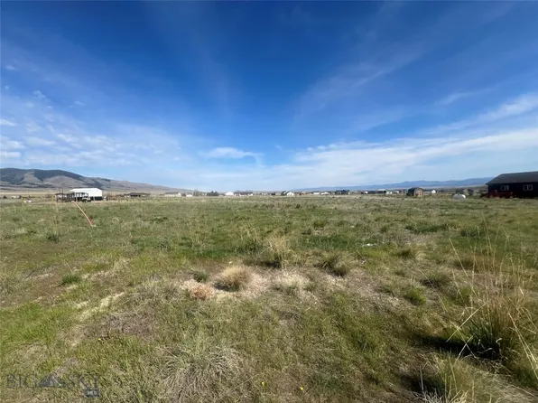 3 Alaska Trl, Townsend, MT 59644