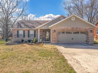 2312 E 5th St, Washington, MO 63090