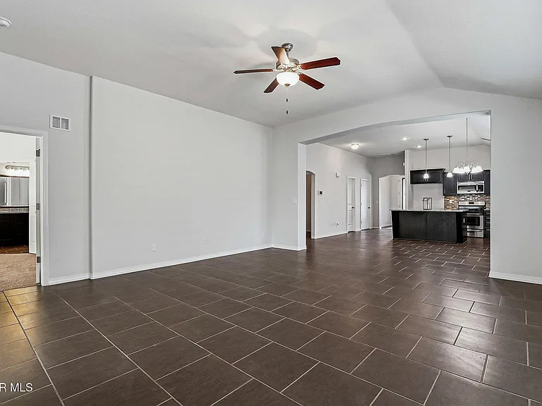 11381 Bullseye St — Photo 23