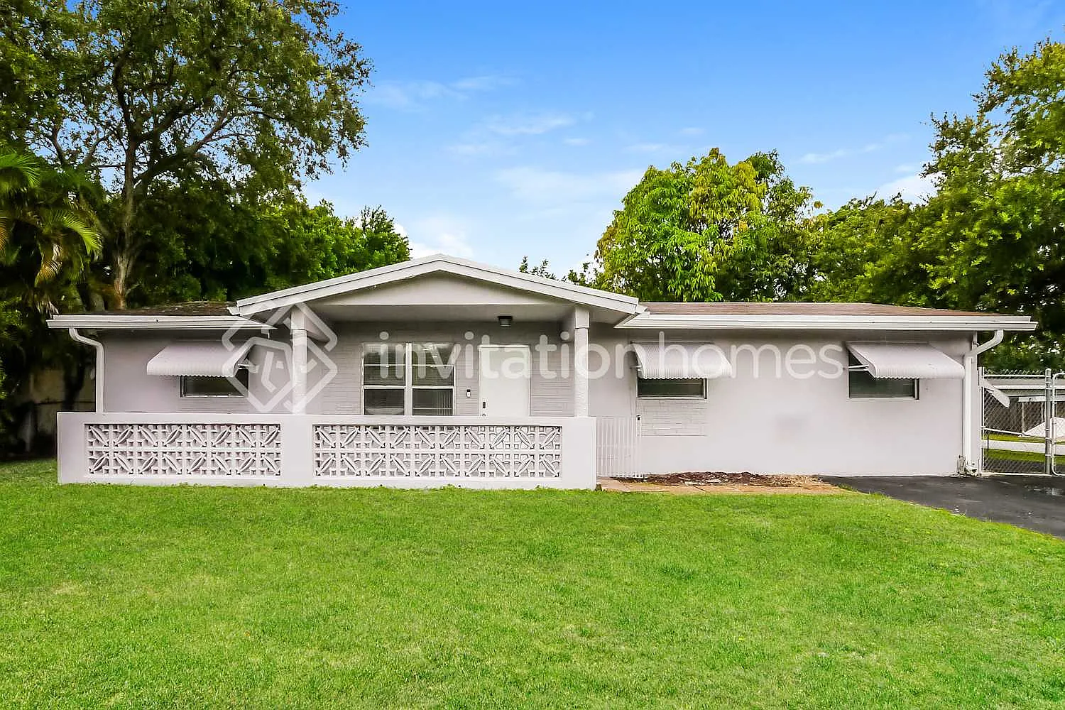 6460 Grant Ct Hollywood, FL 33024 — Photo 1