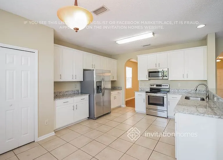 1656 Hawkins Cove Dr E — Photo 6