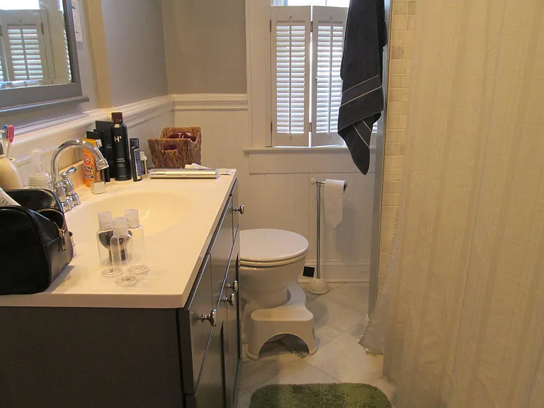 830 Shirley Ave — Photo 9
