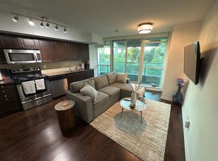 209 Fort York Blvd #469, Toronto, ON M5V4A1