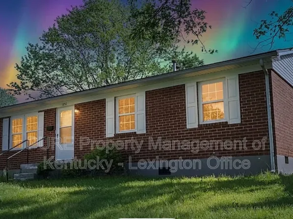 1252 Hot Springs Ct, Lexington, KY 40517