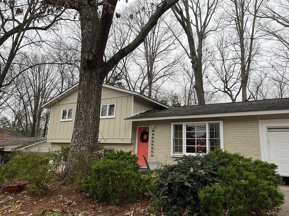 2nd image of 3992 Forrestal Dr