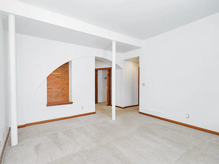 Barr Terrace Apartments — Photo 15