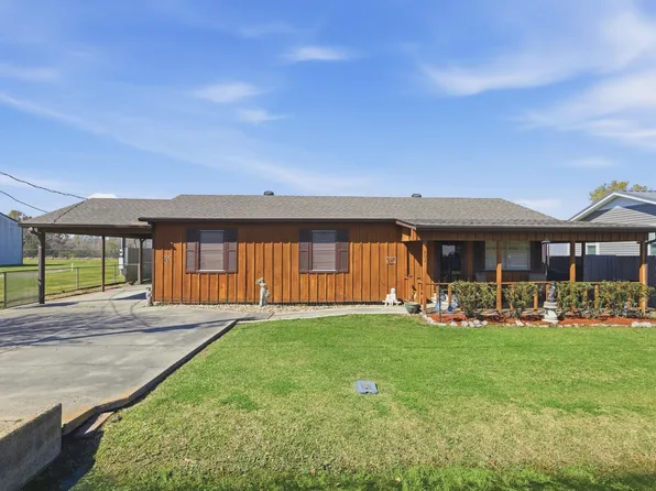 402 Scheufens Rd, Lake Charles, LA 70615