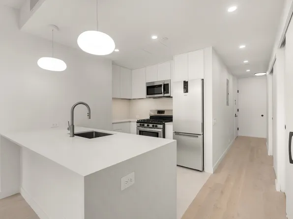 94 Guernsey Street image 1 of 12