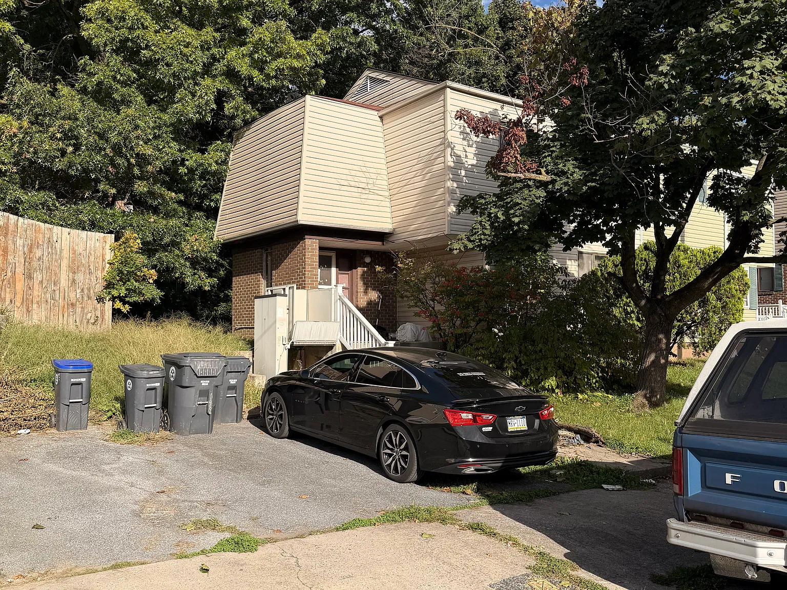 3 bed, 1612 sqft, $1,399 — Photo 1