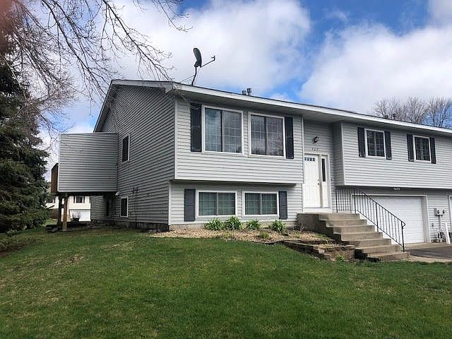 1st image of 429 96th Ln NE