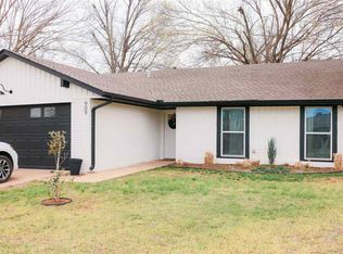 909 E Will Rogers Dr, Stillwater, OK 74075