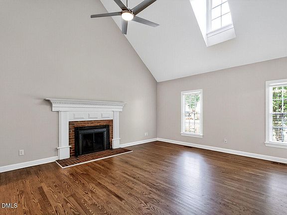 5th image of 112 Miss Georgia Ct