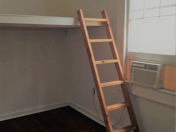 3rd image of 1440 Frenchmen St #1