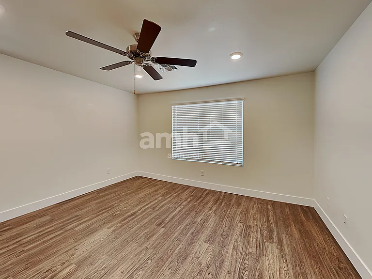 21382 S 231st St — Photo 11