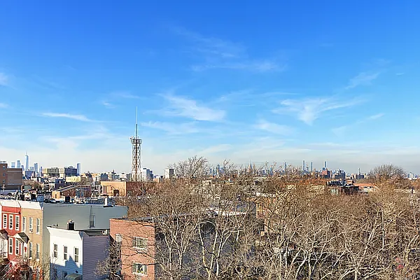 Sold by Avenues Real Estate | media 6