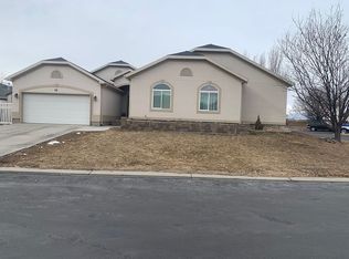 39 E Emerald Ct, Saratoga Springs, UT 84045