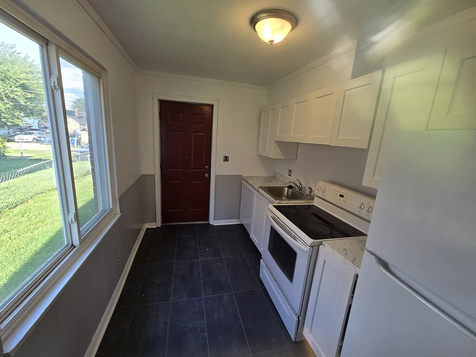 2 bed, 980 sqft, $1,100 — Photo 4