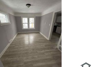 11801 Holborn Ave, Cleveland, OH 44105
