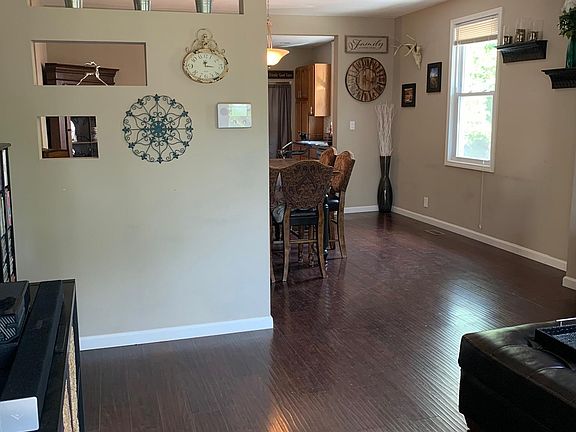 4th image of 7547 Ahern Ave
