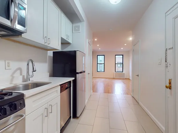 418 East 74th Street image 5 of 8