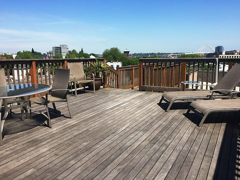 The Commodore Apartments — Photo 18