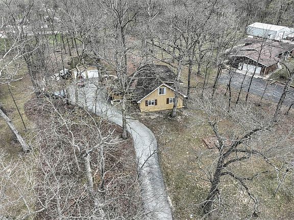 3rd image of 4552 N Prairie View Rd