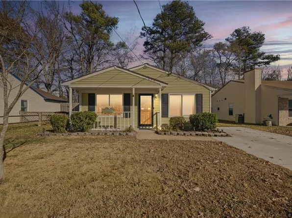 236 Gimbert Dr, Virginia Beach, VA 23452