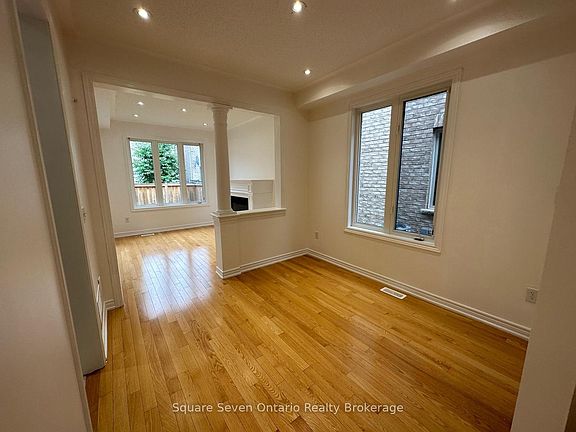 5th image of 34 Vanderpool Cres