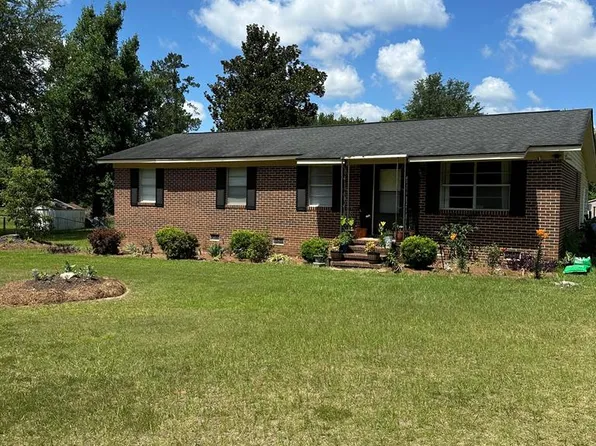 3127 Higgins Dr, Albany, GA 31721