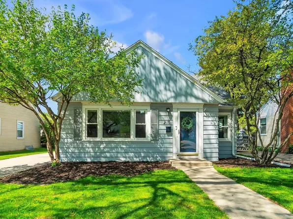 2115 North 85th STREET, Wauwatosa, WI 53226