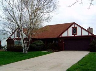 114 S Hershey Rd, Bloomington, IL 61704