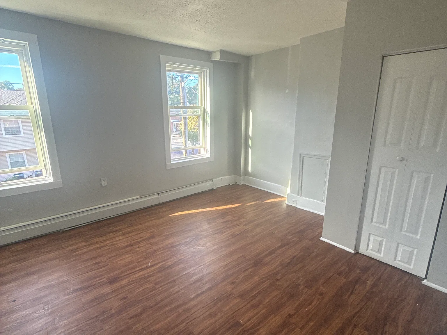 3 bed, 1050 sqft, $1,780 — Photo 4