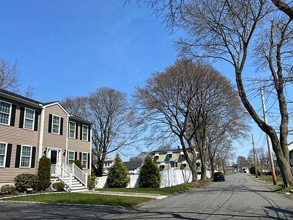 5th image of 15 Wolcott Rd