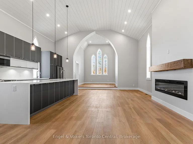 57 Crawford St — Photo 5
