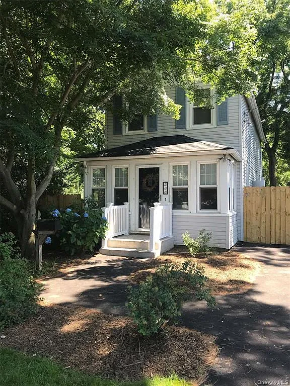 3 bed, 2.0 bath, 1500 sqft, $3,850 — Photo 1