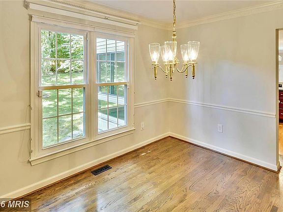 3rd image of 11011 Highridge St