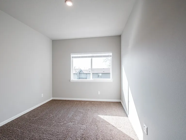 4125 Market St NE — Photo 14
