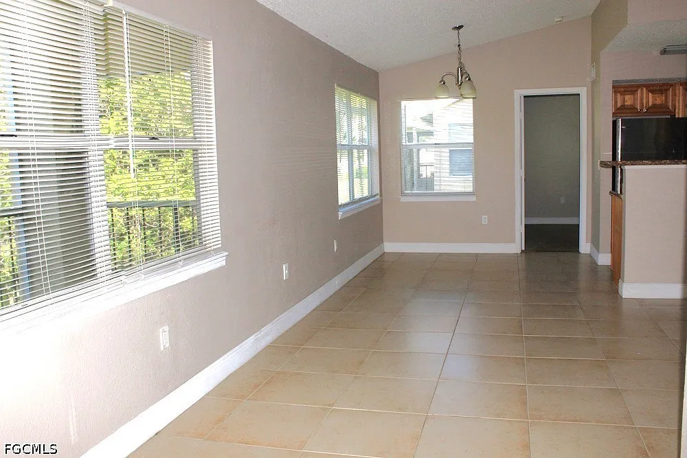 2 bed, 2.0 bath, 1033 sqft, $1,450 — Photo 4