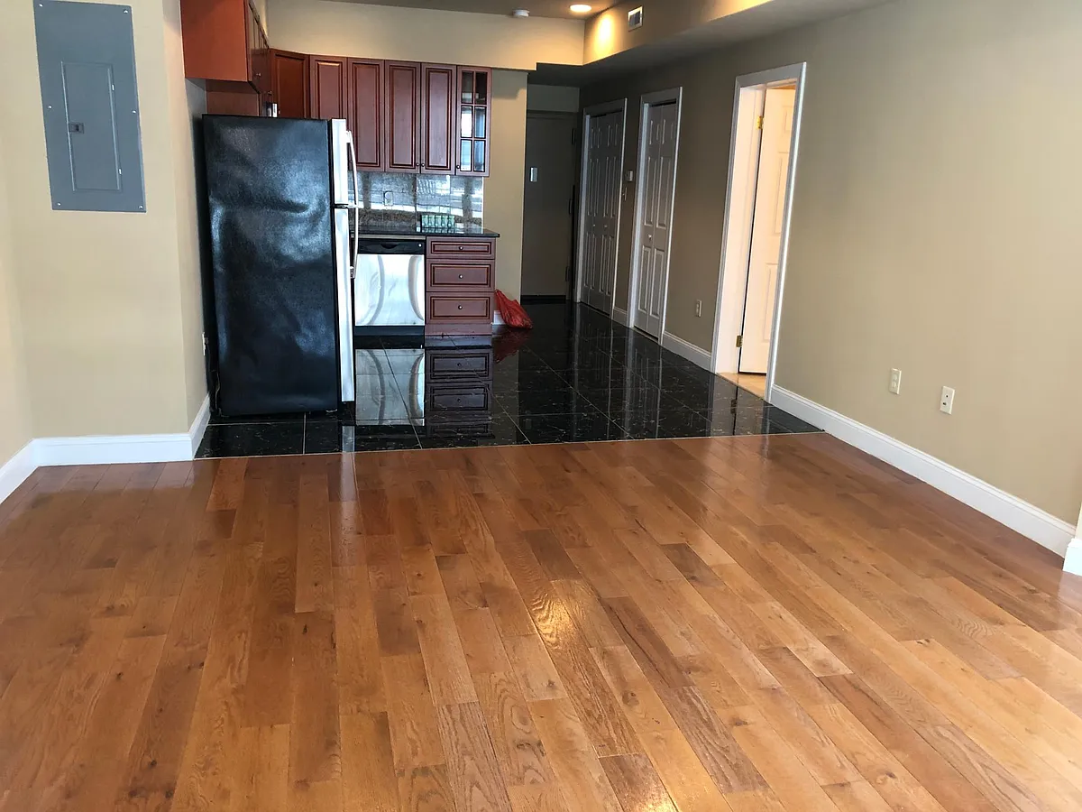 Building Photo - 921 Ridge Ave #3A