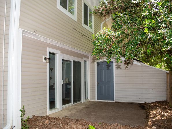 7177 Sandy Creek Dr, Raleigh, NC 27615