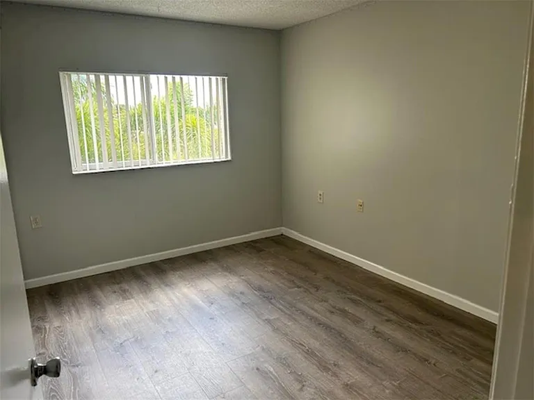 1089 N Benoist Farms Rd #301 — Photo 10