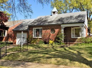 6735 Eichelberger St, Saint Louis, MO 63109