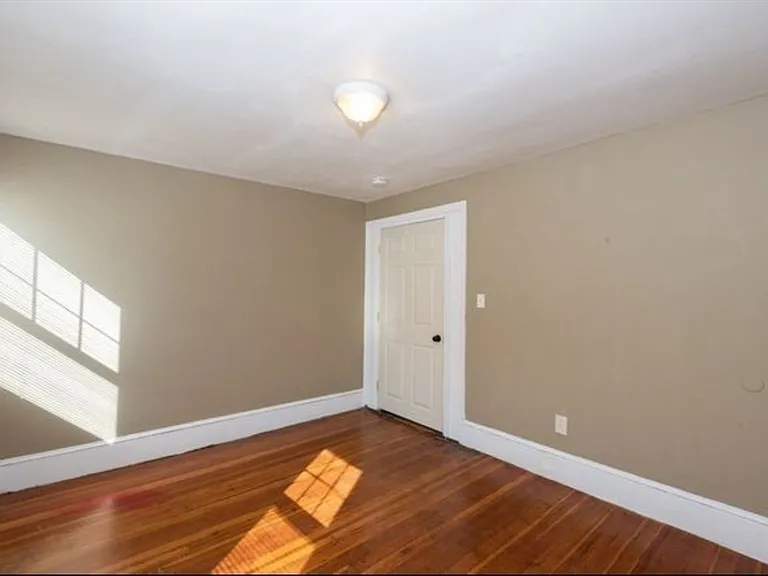 26-28 Salem St #3 — Photo 5