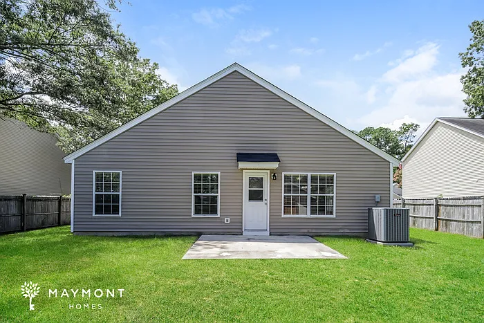 324 Cohen Cir — Photo 11