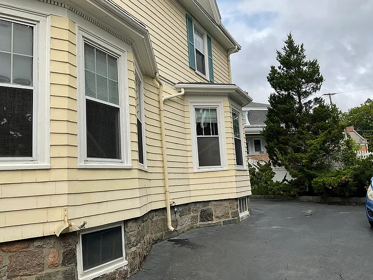 84 Humphrey St #1R — Photo 24