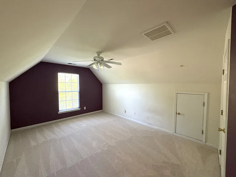 2140 Pineapple Ct — Photo 16