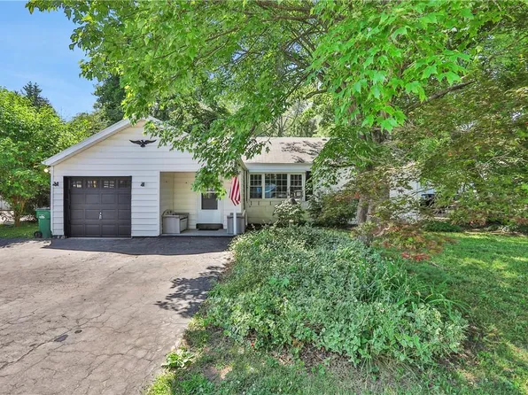 7 Kinry Road, Poughkeepsie, NY 12603